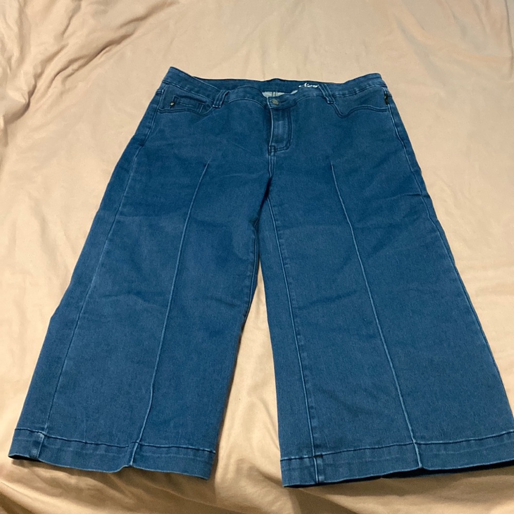 Naafii wide leg Capri